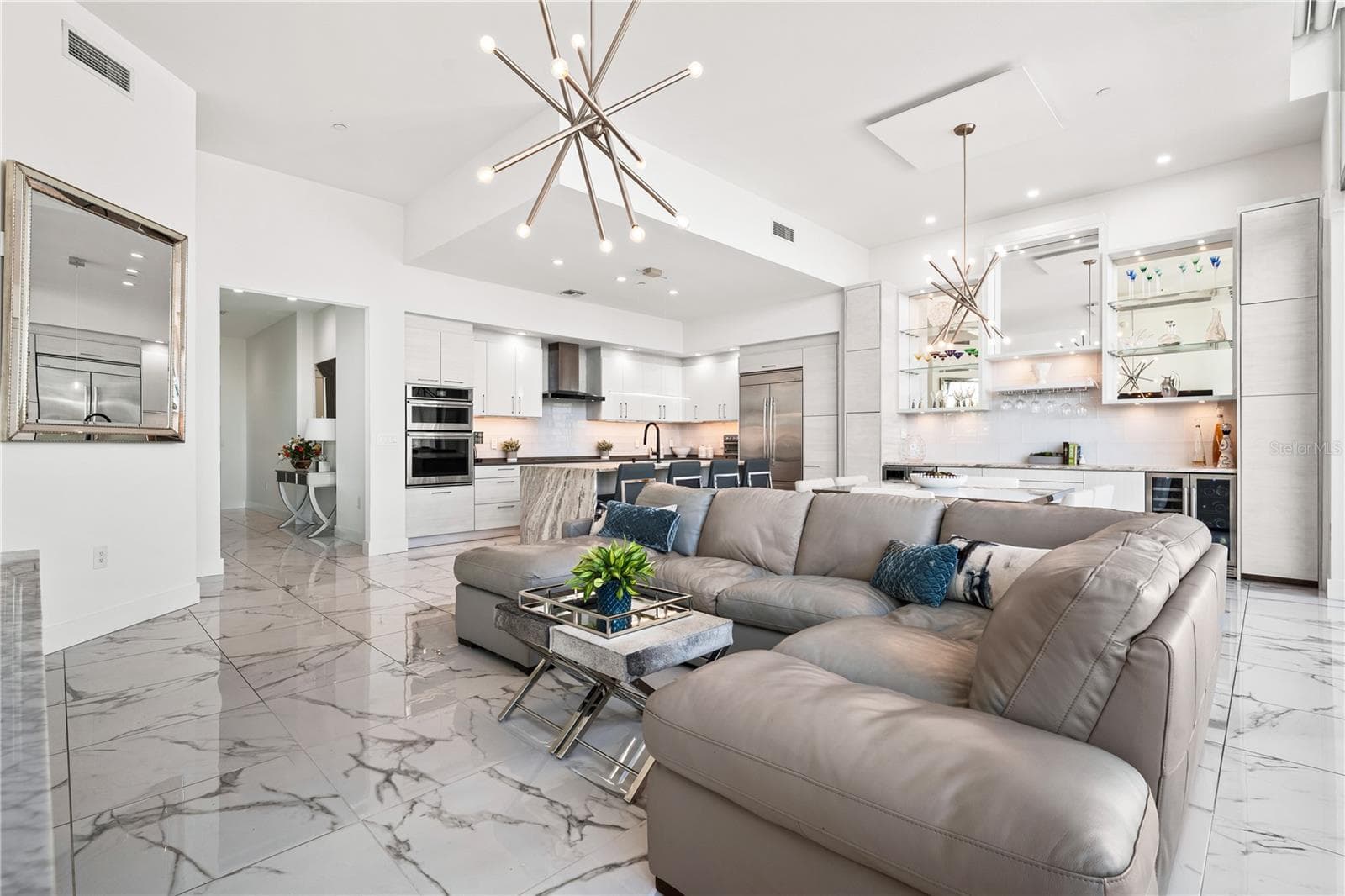 Condominium at 1155 N GULFSTREAM AVE #208, SARASOTA, photo 12 of 70