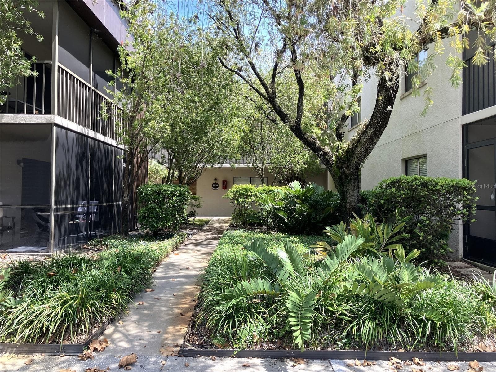 Condominium at 11703 RAINTREE VILLAGE BLVD #B, TEMPLE TERRACE, photo 3 of 60