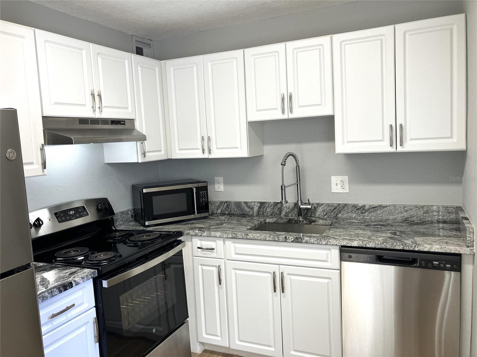 Condominium at 11703 RAINTREE VILLAGE BLVD #B, TEMPLE TERRACE, photo 18 of 60