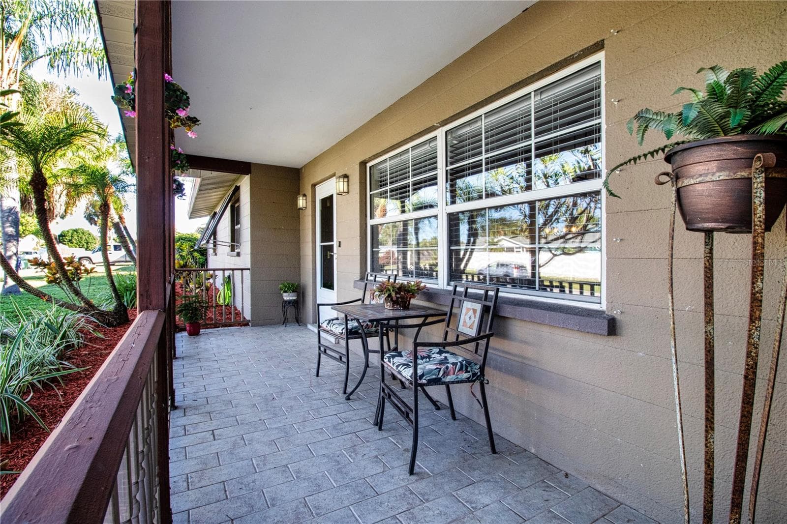 Single Family Residence at 5745 SAVANNAH DR, SARASOTA, photo 5 of 53
