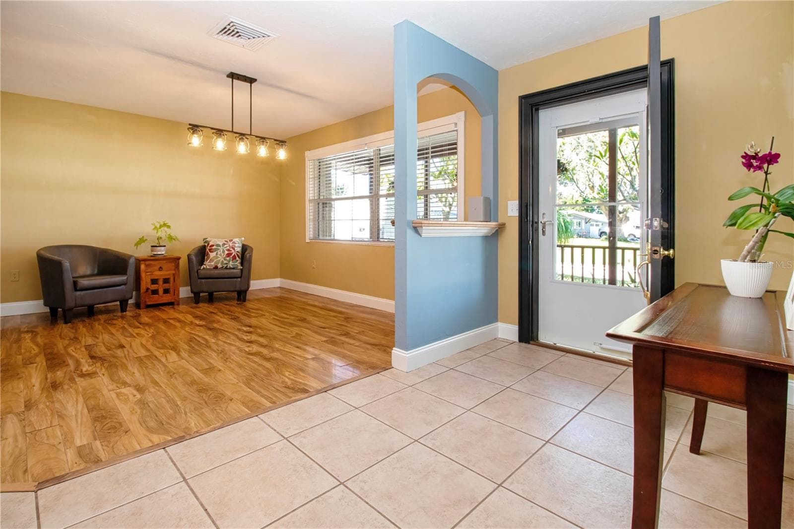 Single Family Residence at 5745 SAVANNAH DR, SARASOTA, photo 7 of 53