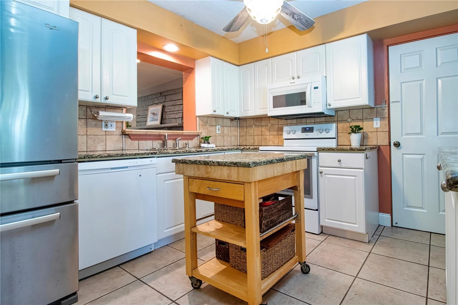 Single Family Residence at 5745 SAVANNAH DR, SARASOTA, photo 13 of 53