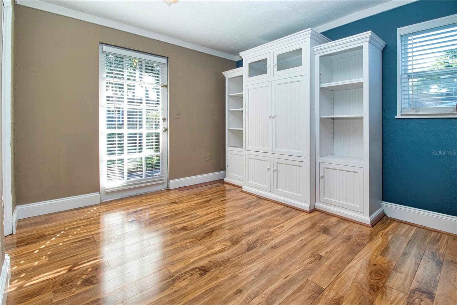 Single Family Residence at 5745 SAVANNAH DR, SARASOTA, photo 19 of 53
