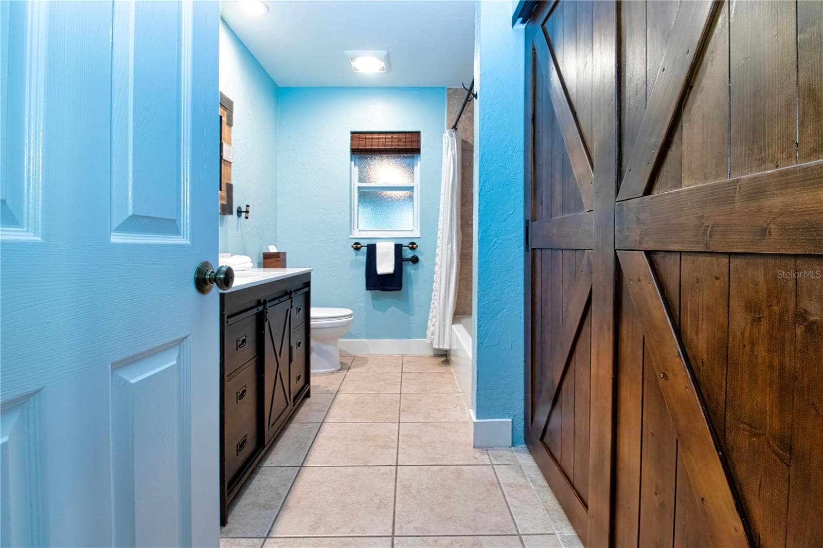 Single Family Residence at 5745 SAVANNAH DR, SARASOTA, photo 30 of 53