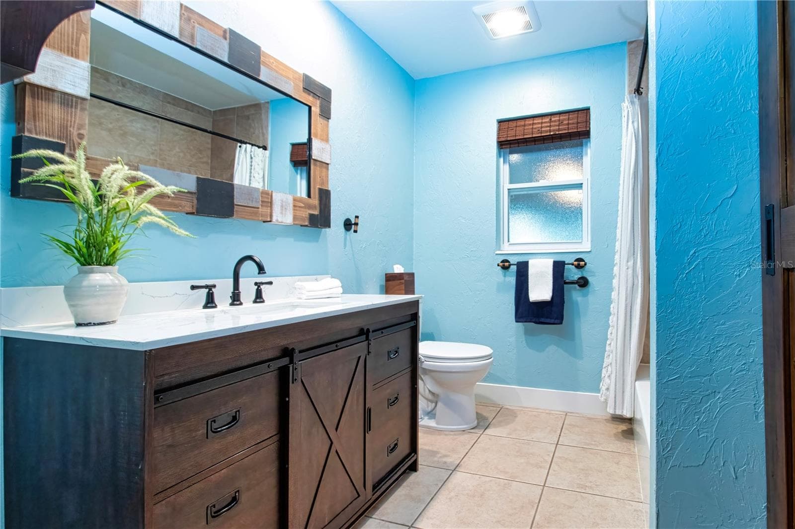 Single Family Residence at 5745 SAVANNAH DR, SARASOTA, photo 32 of 53
