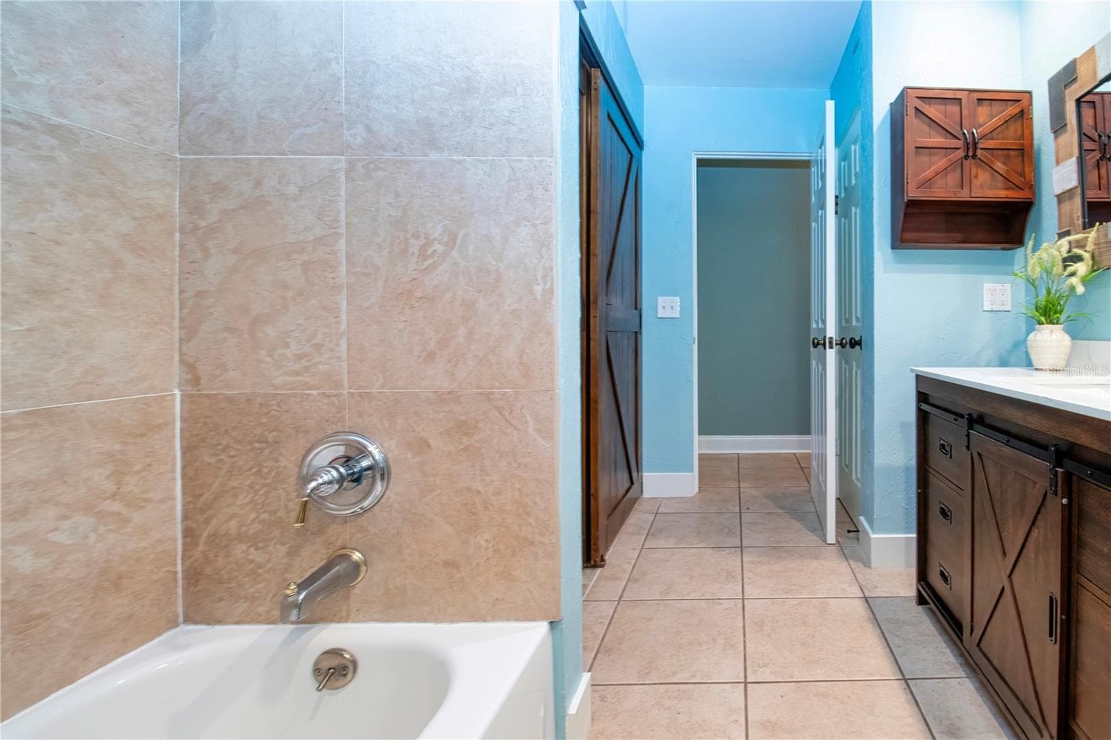 Single Family Residence at 5745 SAVANNAH DR, SARASOTA, photo 33 of 53