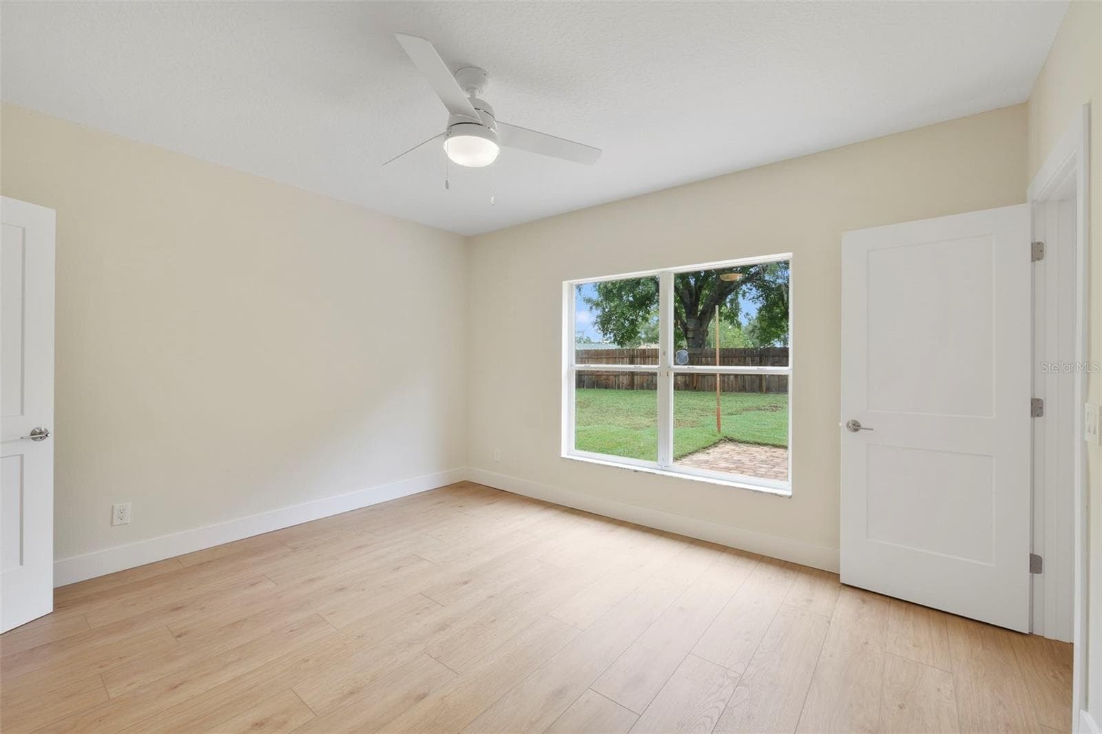 Primary Bedroom - Image 1 - 4336 WILLOWCREST CT, ORLANDO