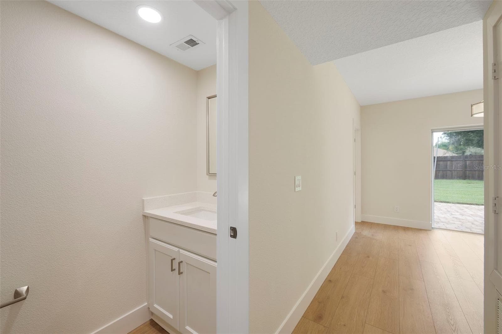Half bathroom Down stairs - 4336 WILLOWCREST CT, ORLANDO