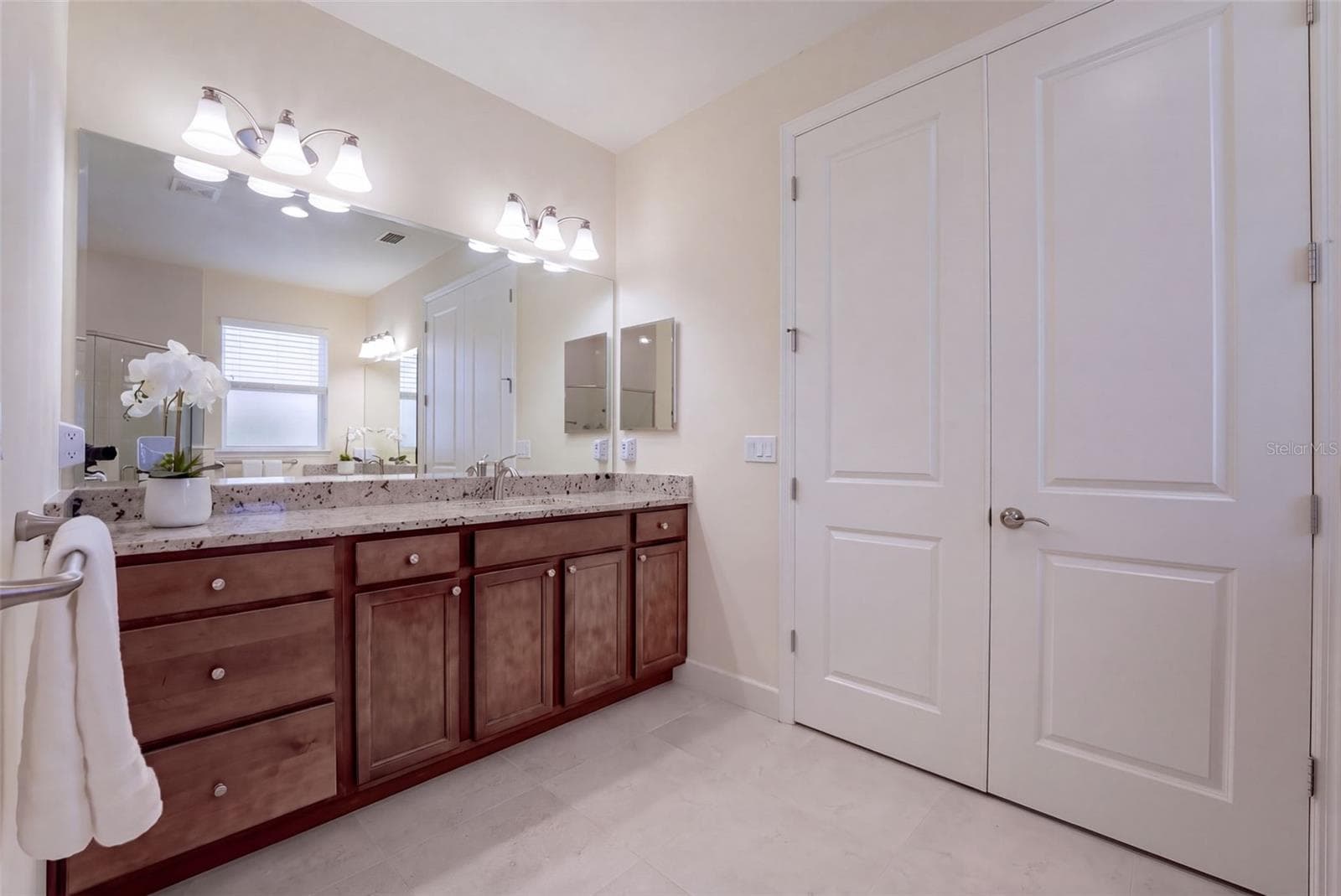 Primary Bathroom w/ double door entry into Bedroom - 1233 EGGLESTON DRIVE, DELAND