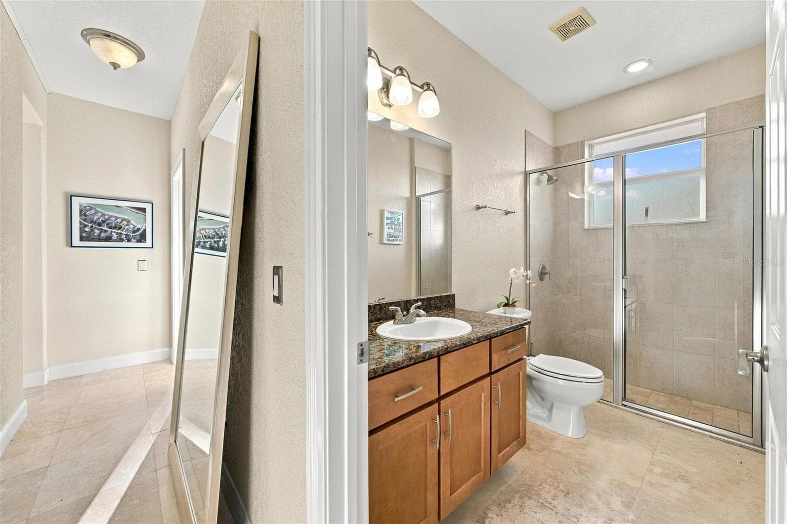 Bedroom 3 Bath / Guest Bath - 12824 BELLERIVE DR, CLERMONT