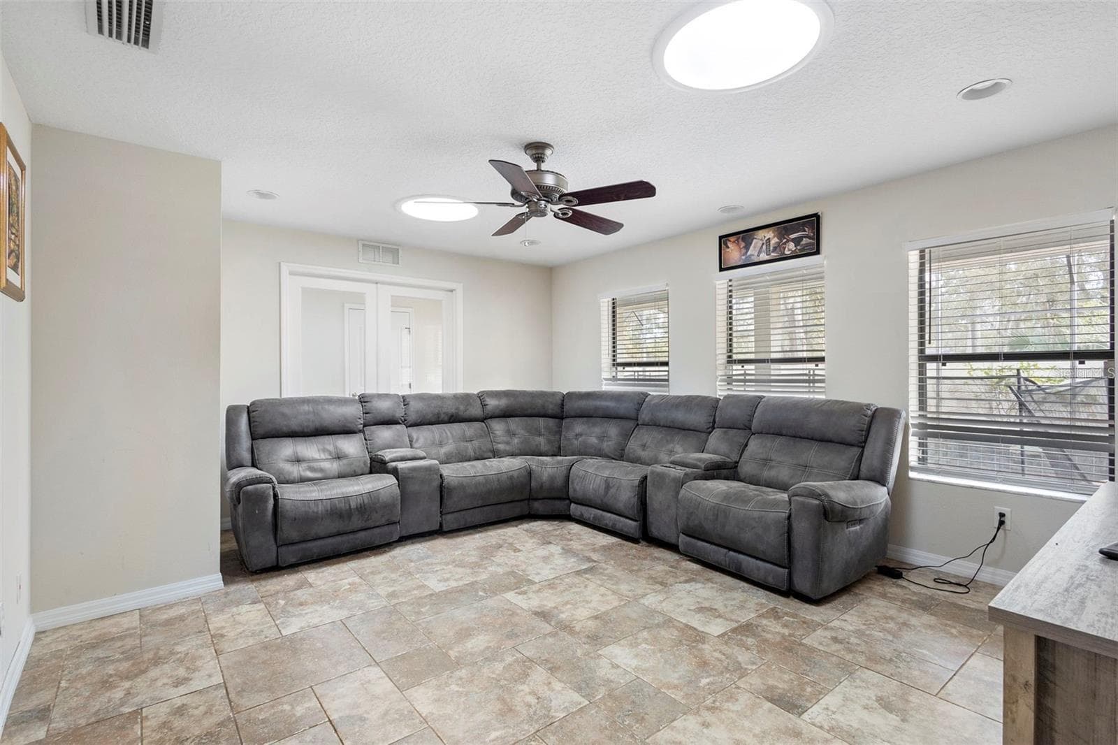 Single Family Residence at 317 OAK FERN CIR, ORMOND BEACH, photo 12 of 38