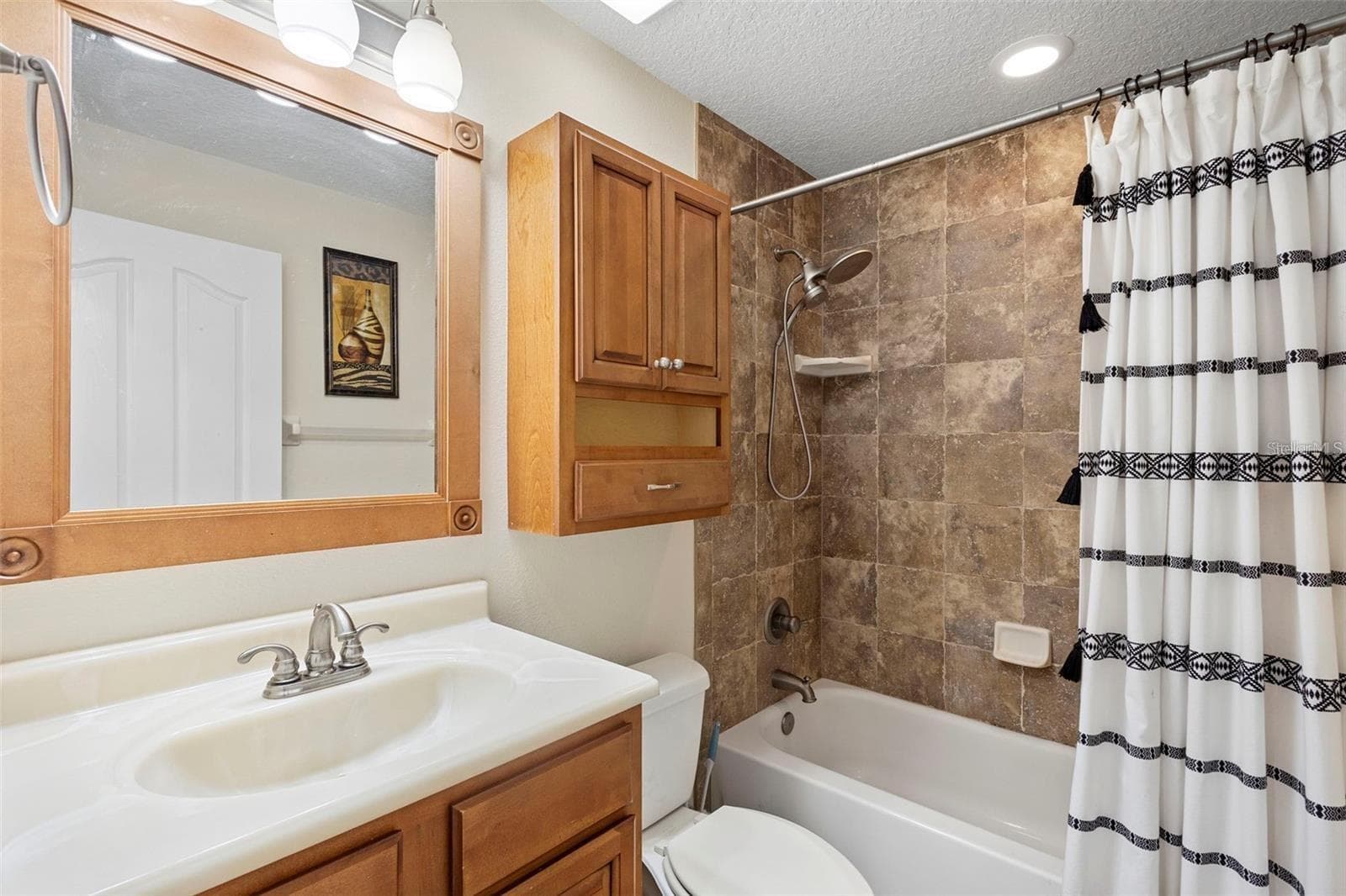 Single Family Residence at 317 OAK FERN CIR, ORMOND BEACH, photo 21 of 38