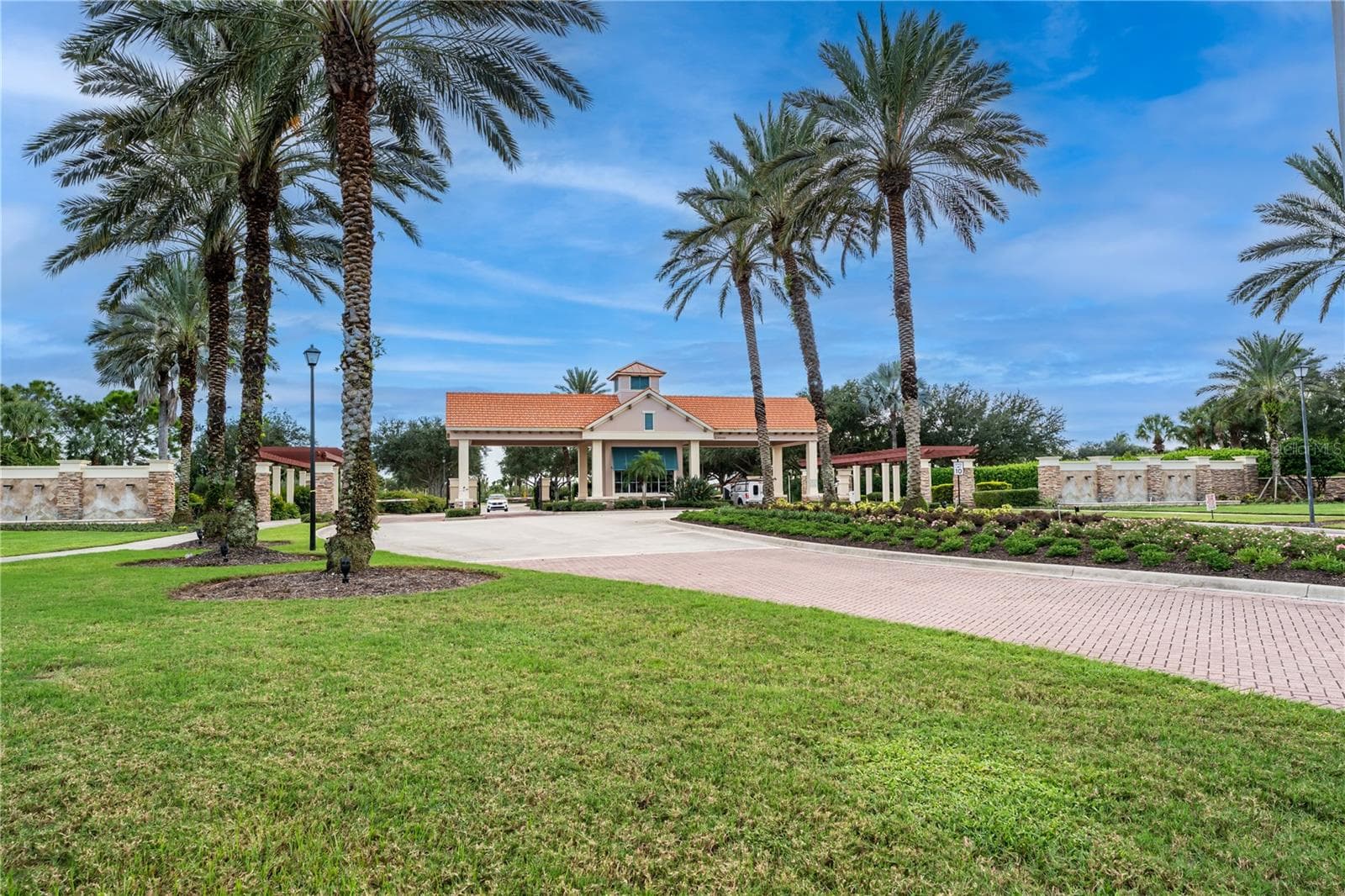 Single Family Residence at 10733 TARFLOWER DR, VENICE, photo 68 of 83