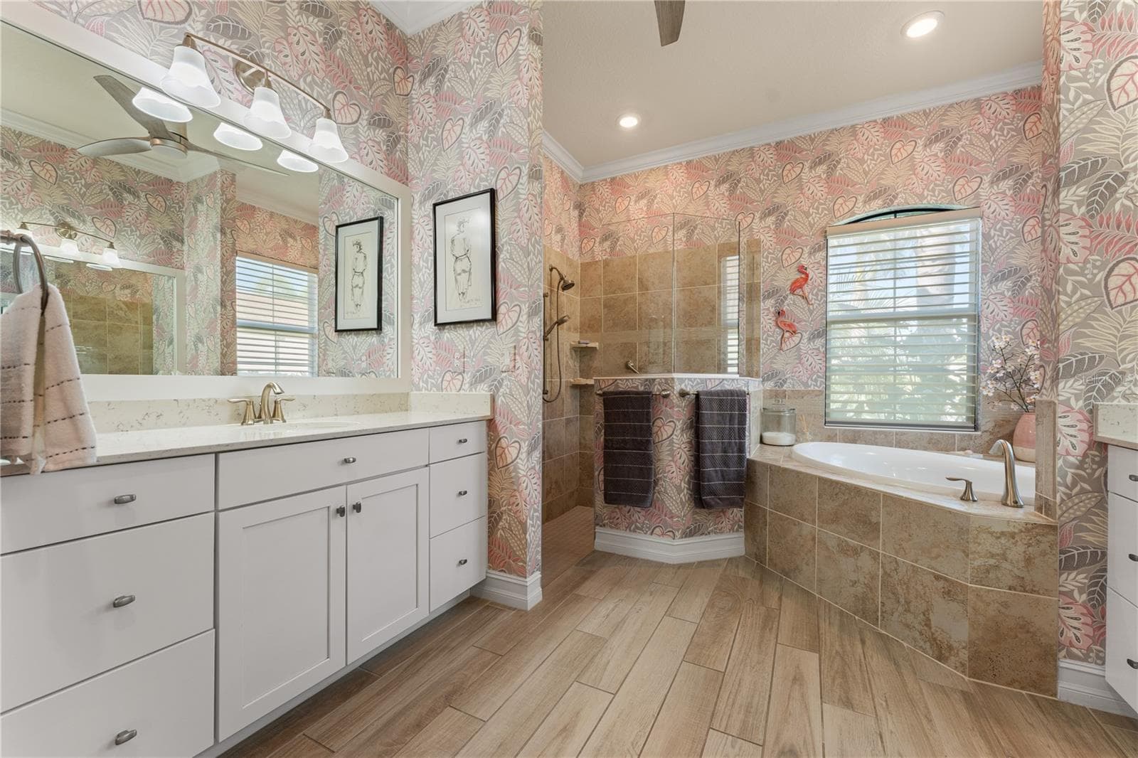 Single Family Residence at 10733 TARFLOWER DR, VENICE, photo 48 of 83