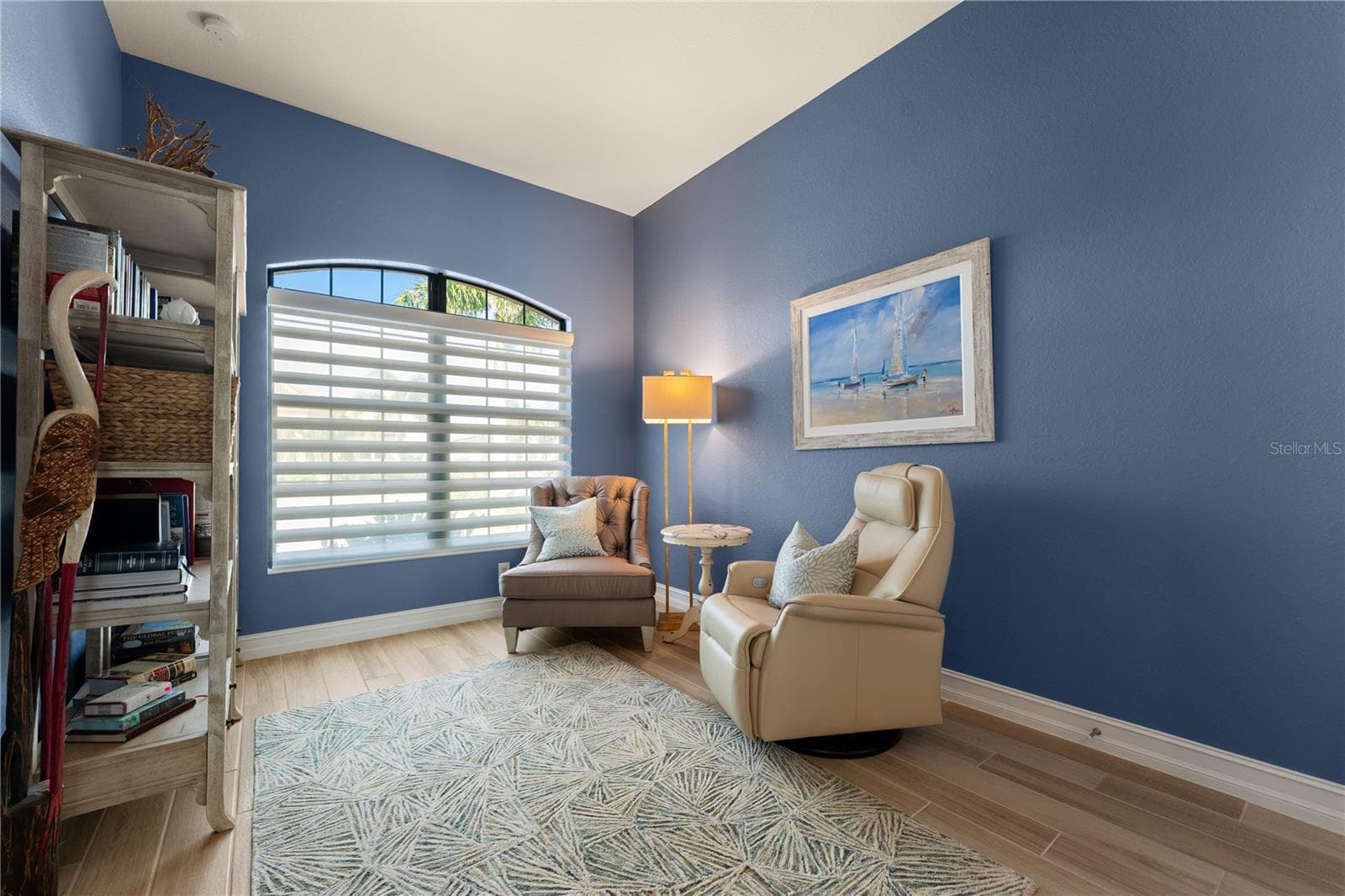 Single Family Residence at 10733 TARFLOWER DR, VENICE, photo 15 of 83