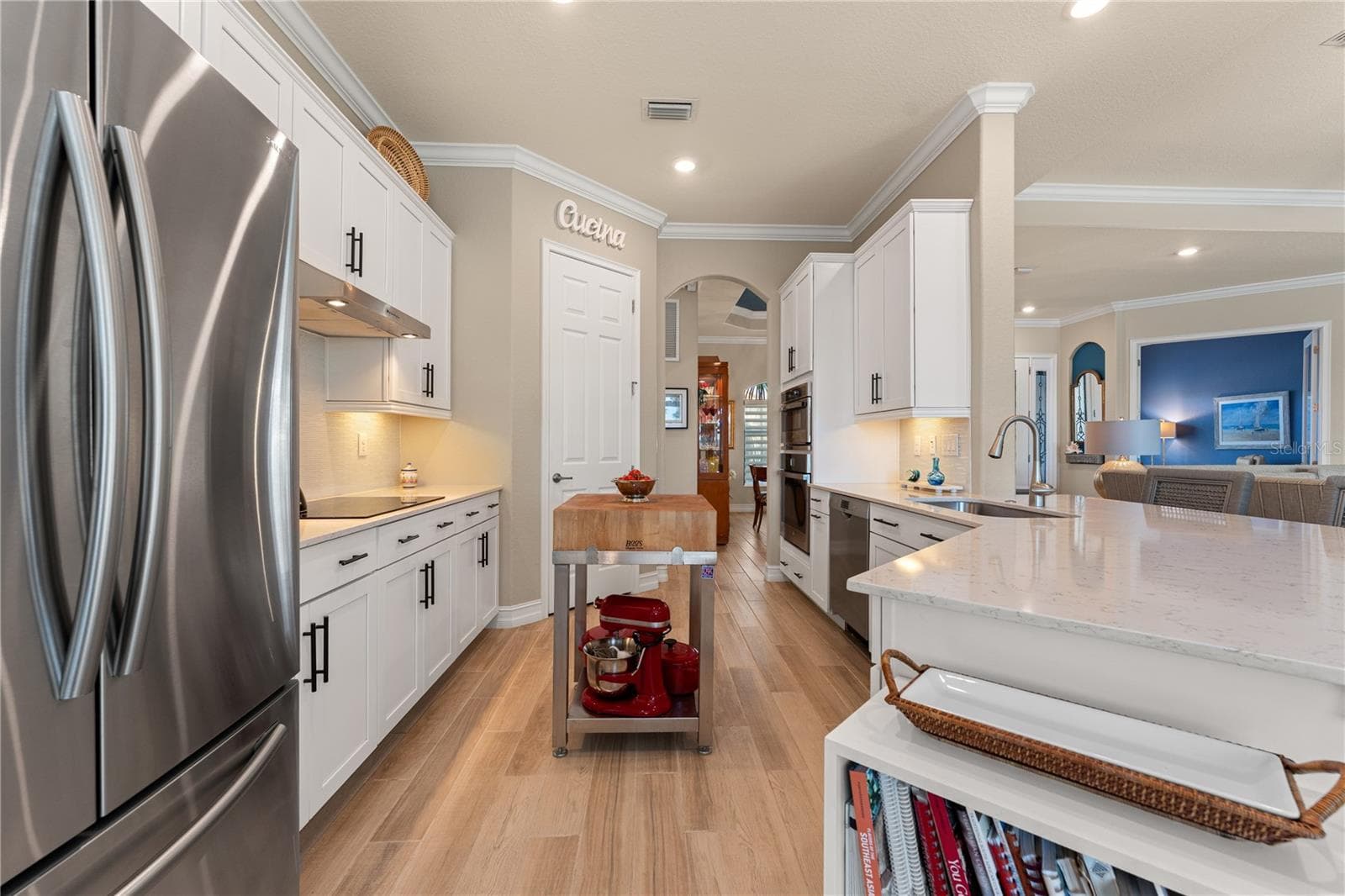 Single Family Residence at 10733 TARFLOWER DR, VENICE, photo 27 of 83