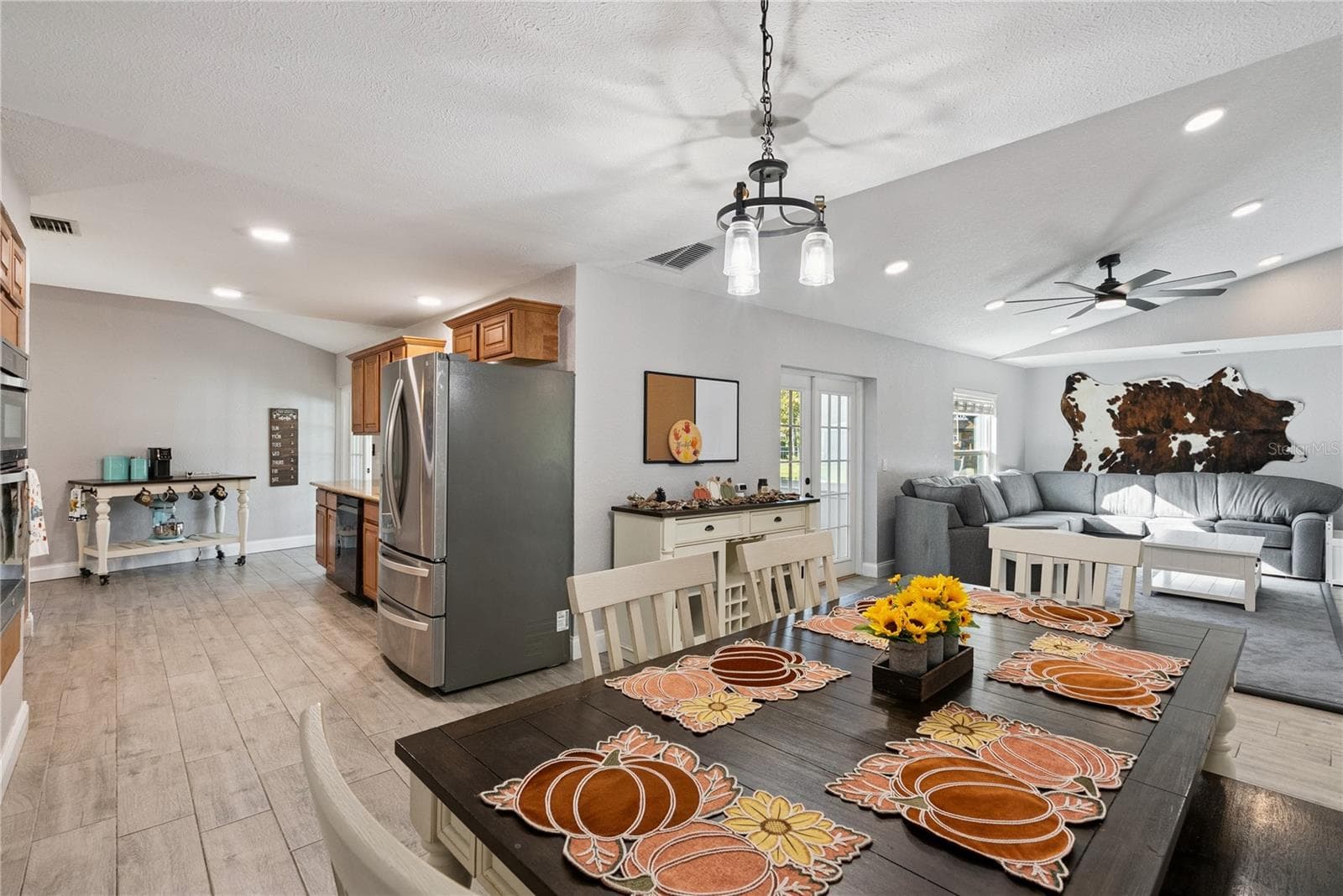 Single Family Residence at 1350 ARAPAHO TRL, GENEVA, photo 16 of 63