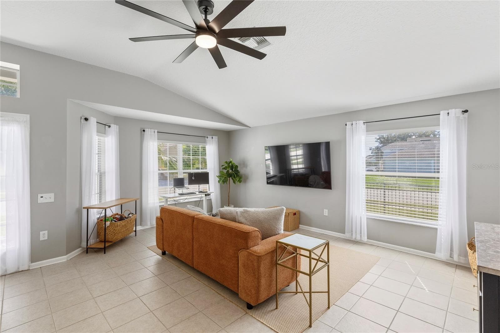 Flex Room for Dining, Guest, office, or play room. - 7619 CRESCENT PALM DR, WESLEY CHAPEL