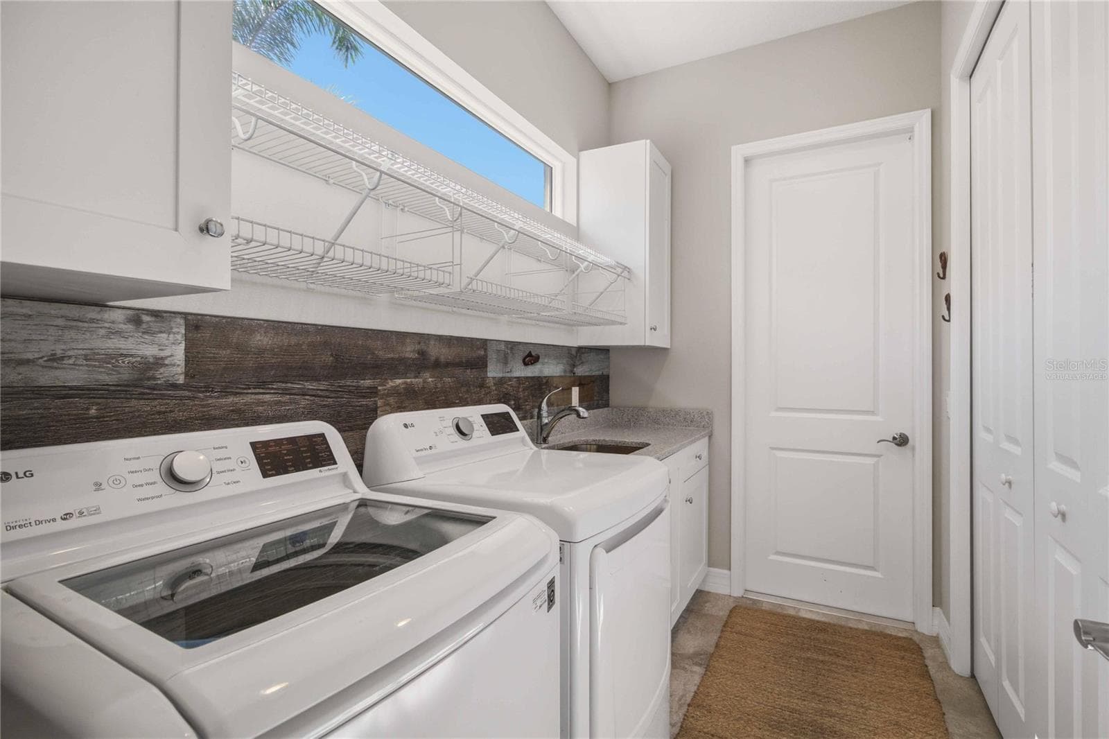 Virtually Staged - 5003 TOBERMORY WAY, BRADENTON