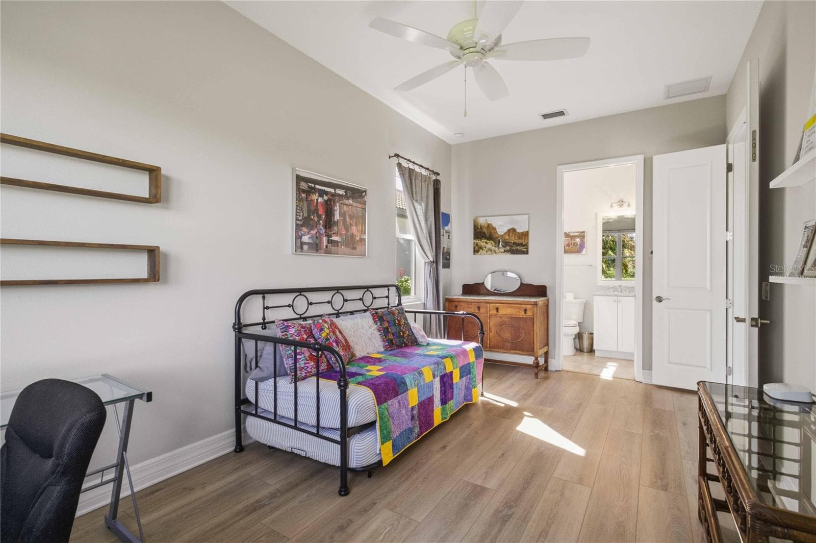 Virtually Staged - 5003 TOBERMORY WAY, BRADENTON