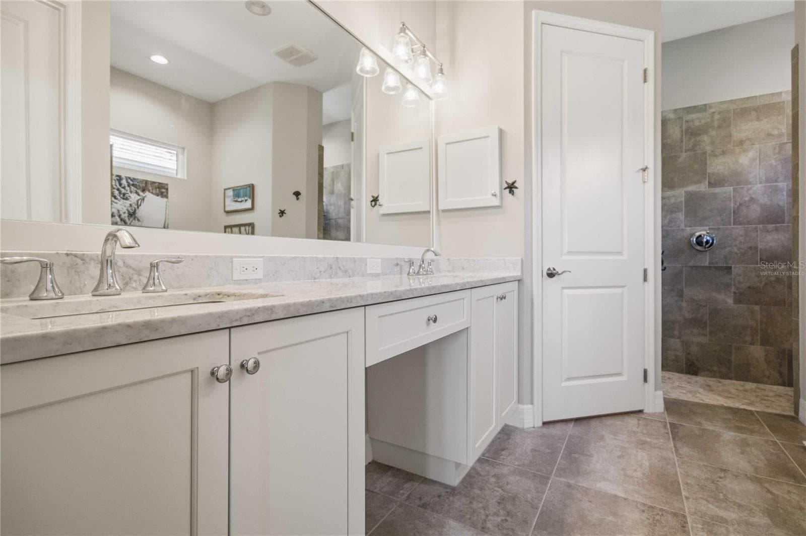 Virtually Staged - 5003 TOBERMORY WAY, BRADENTON