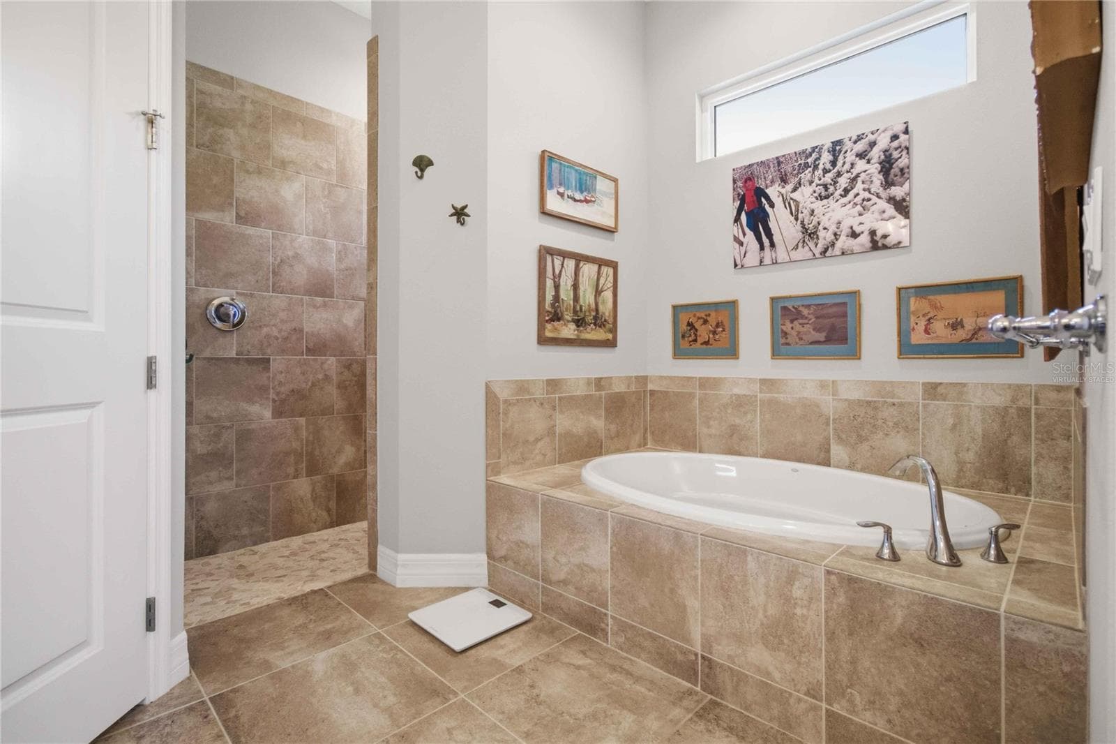 Virtually Staged - 5003 TOBERMORY WAY, BRADENTON