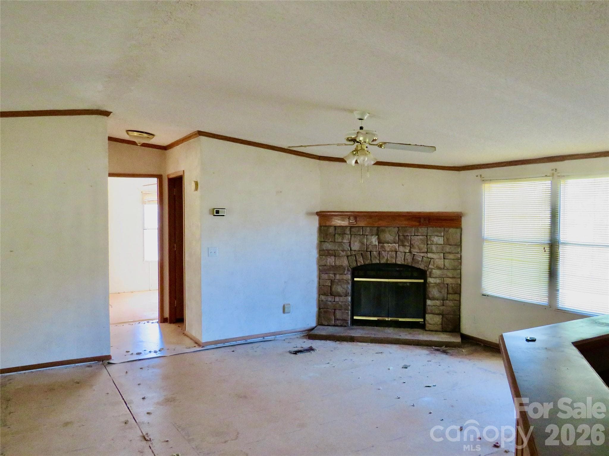 Den - 206 Andy Drive, Forest City
