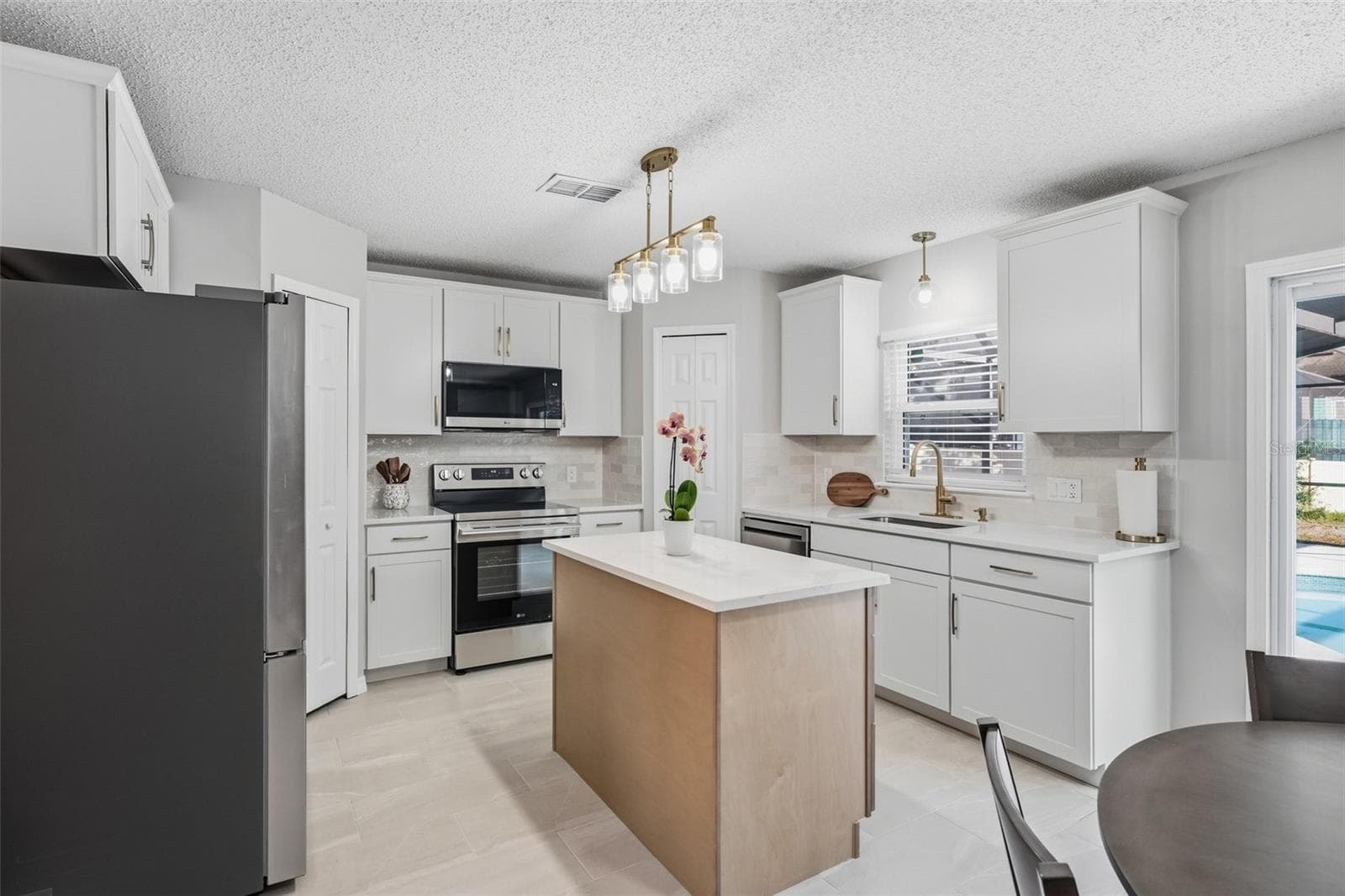 Single Family Residence at 816 CREEK VIEW CT, OCOEE, photo 10 of 46