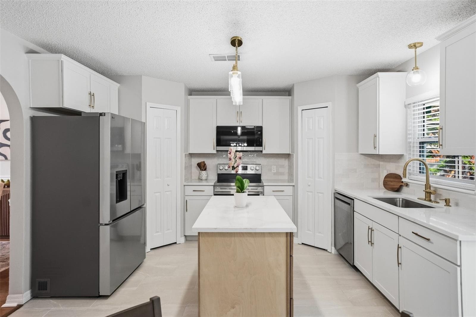 Single Family Residence at 816 CREEK VIEW CT, OCOEE, photo 12 of 46