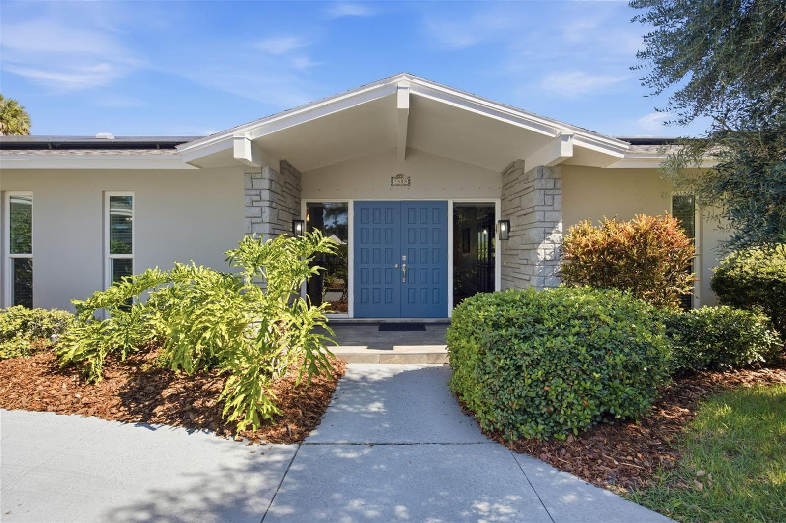 2308 SETON LN
