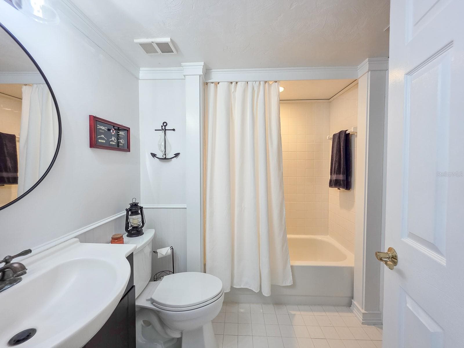 Bathroom #3 - Jack and Jill - 2545 S ATLANTIC AVE #403, DAYTONA BEACH SHORES