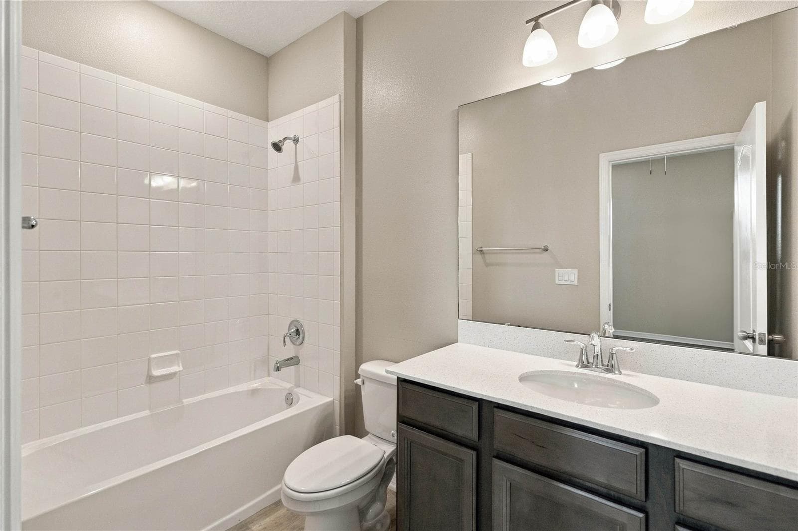 Single Family Residence at 13051 SPRING GROVE WAY, WINTER GARDEN, photo 16 of 54