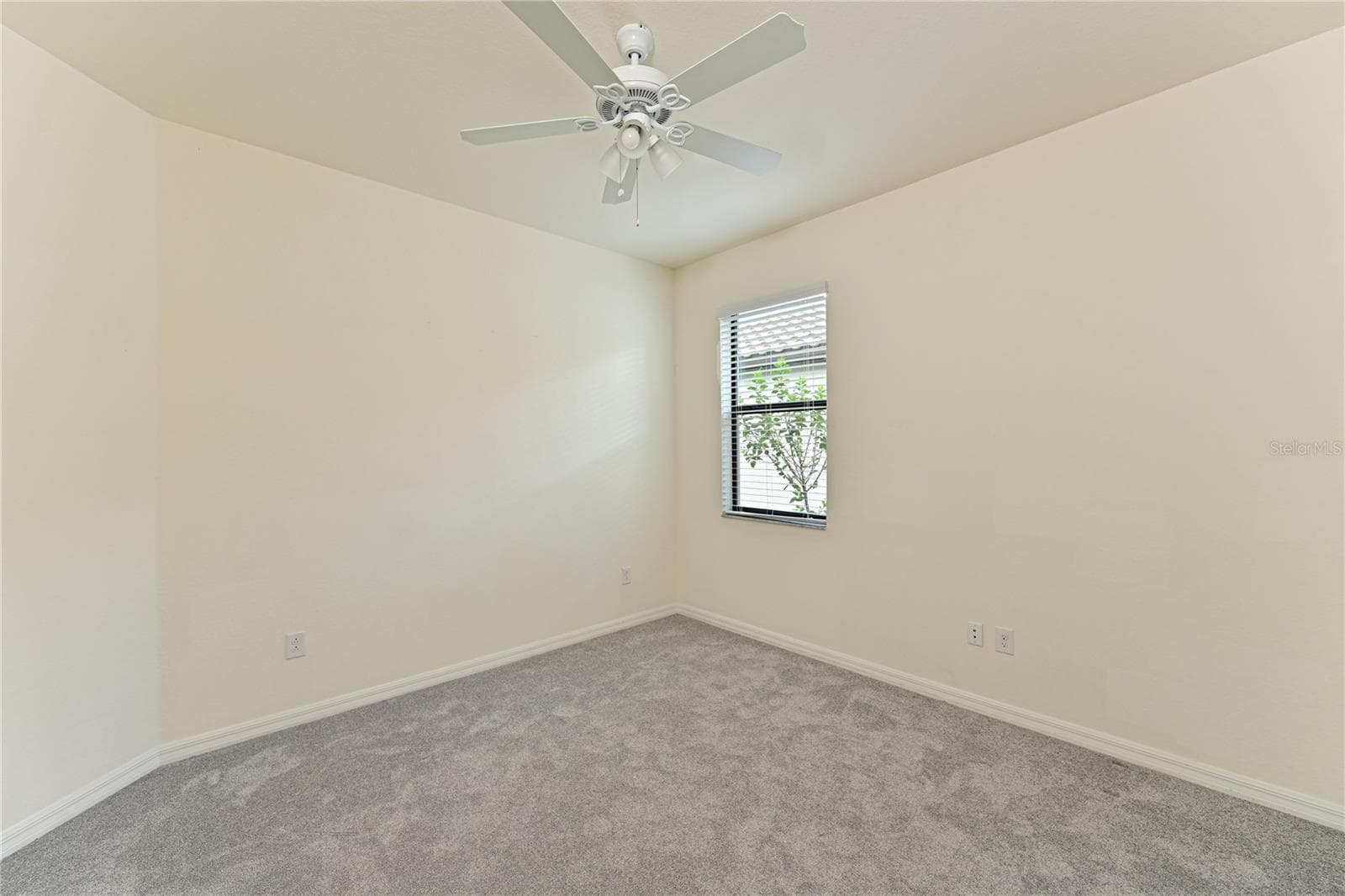 Single Family Residence at 11525 AUTUMN LEAF WAY, BRADENTON, photo 18 of 34