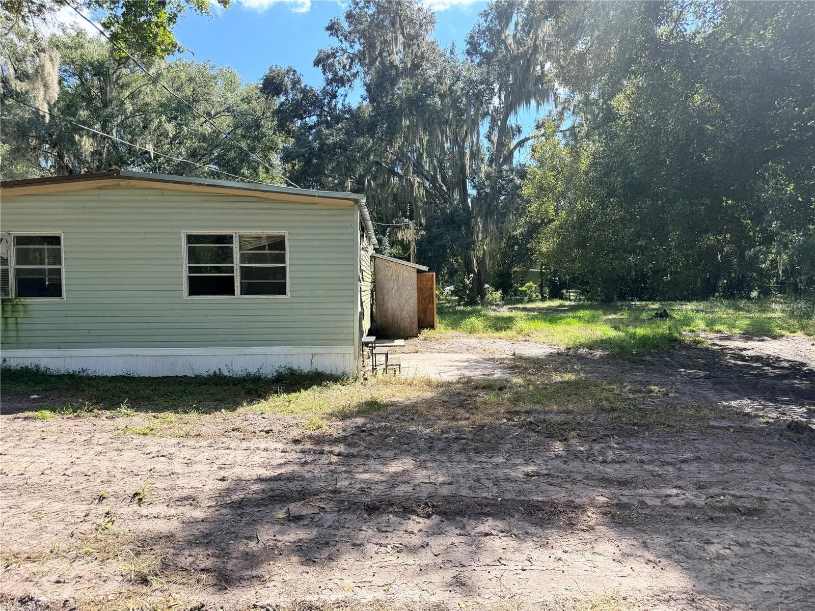 Mobile Home at 4528 MEADOWVIEW DR, LAKELAND, photo 3 of 13