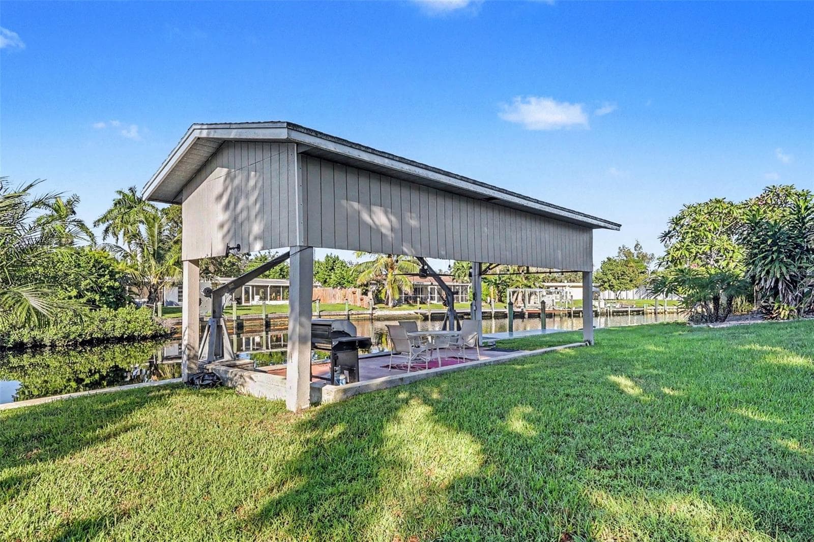 Single Family Residence at 330 BAMBOO DR, NORTH FORT MYERS, photo 20 of 24