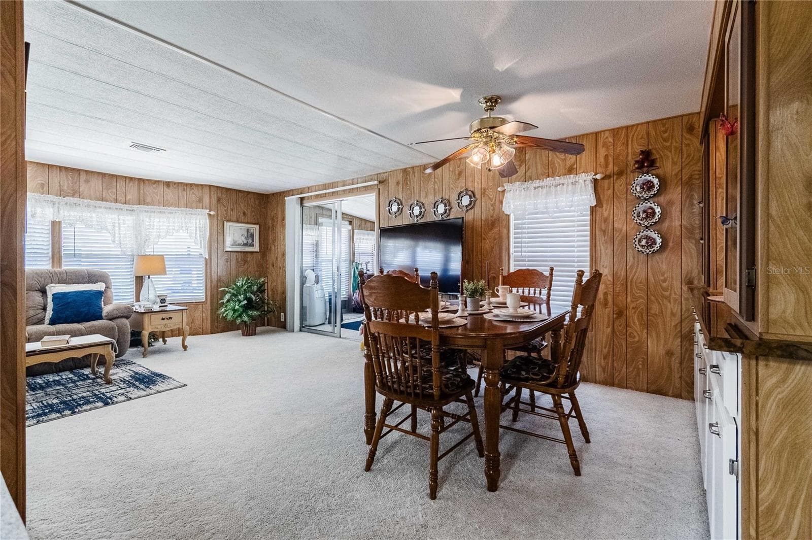 Manufactured Home at 5600 ARROWHEAD DR, ZEPHYRHILLS, photo 16 of 49