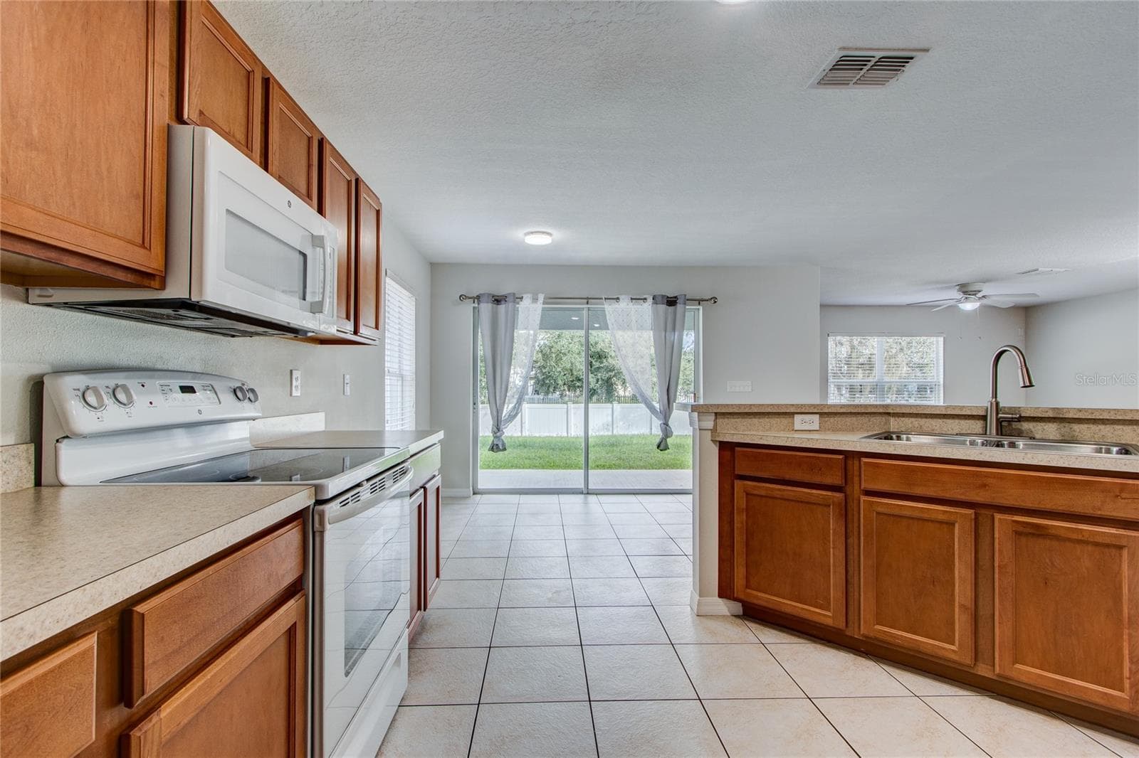 Single Family Residence at 3323 WHITLEY BAY CT, LAND O LAKES, photo 19 of 99