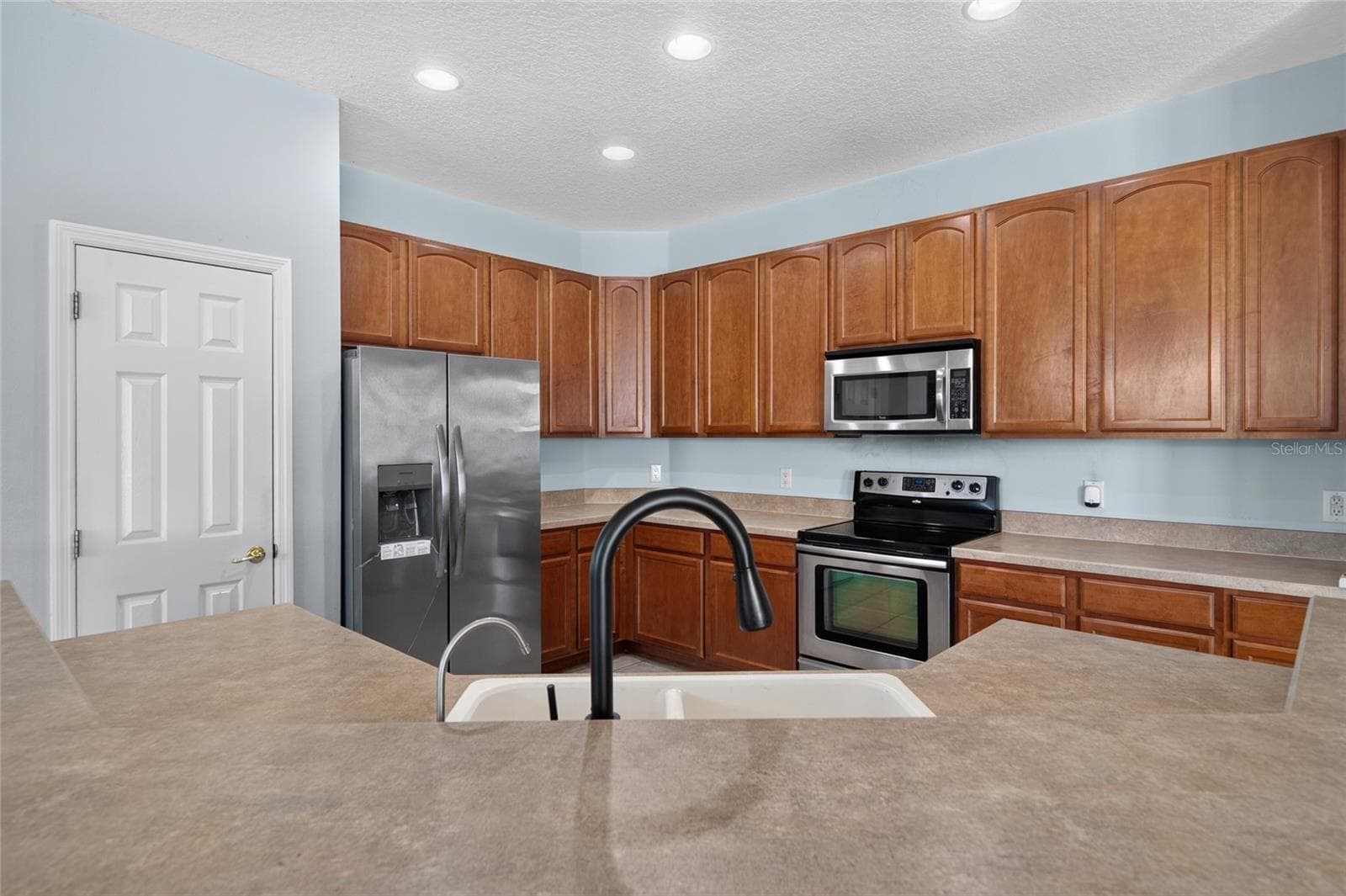 kitchen - 9806 CHORLTON CIR, ORLANDO