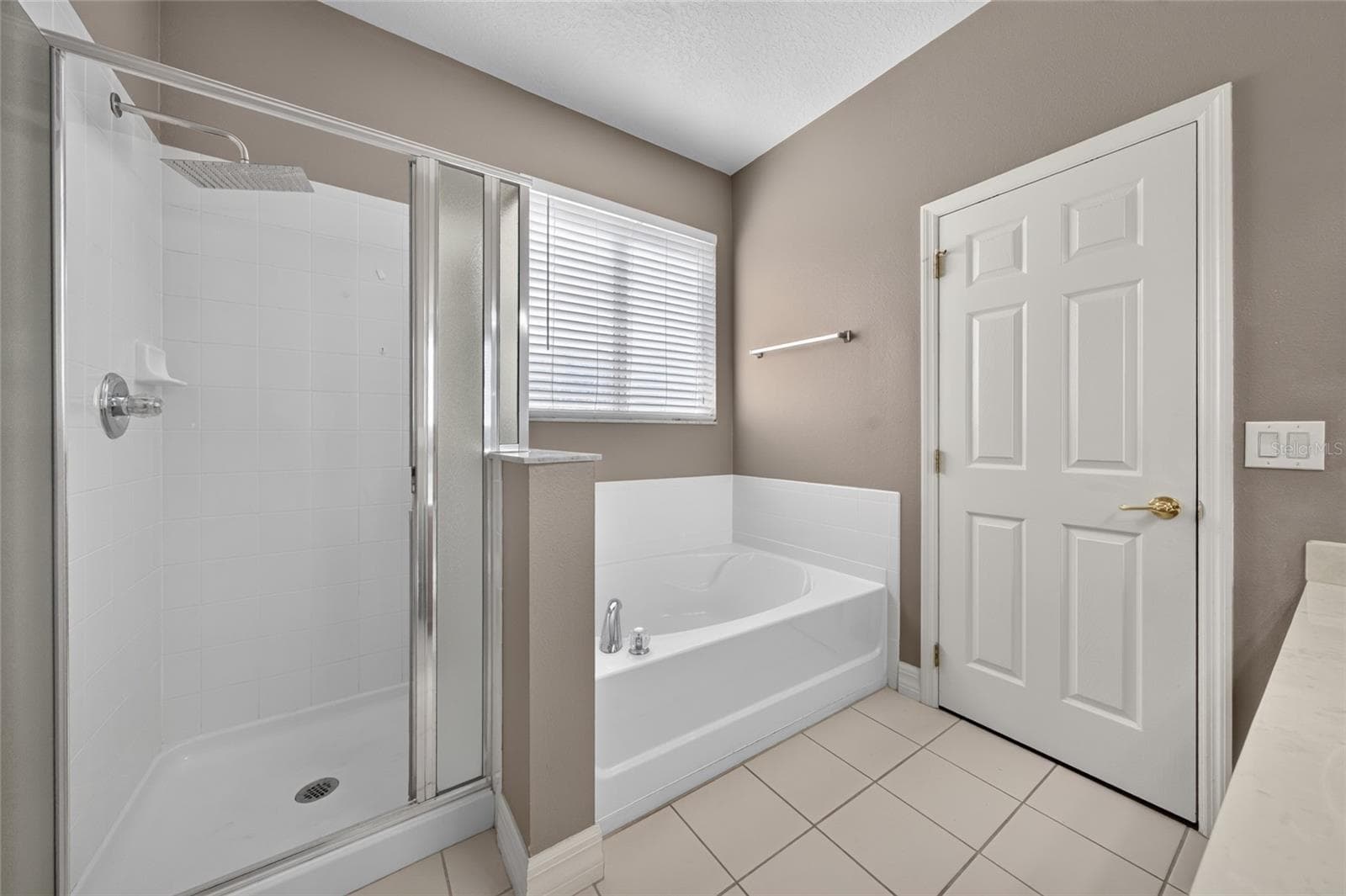 master bathroom - 9806 CHORLTON CIR, ORLANDO