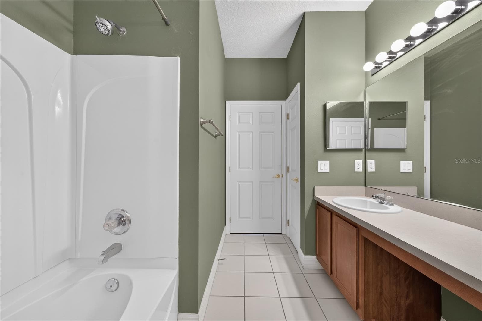 bathroom - 9806 CHORLTON CIR, ORLANDO