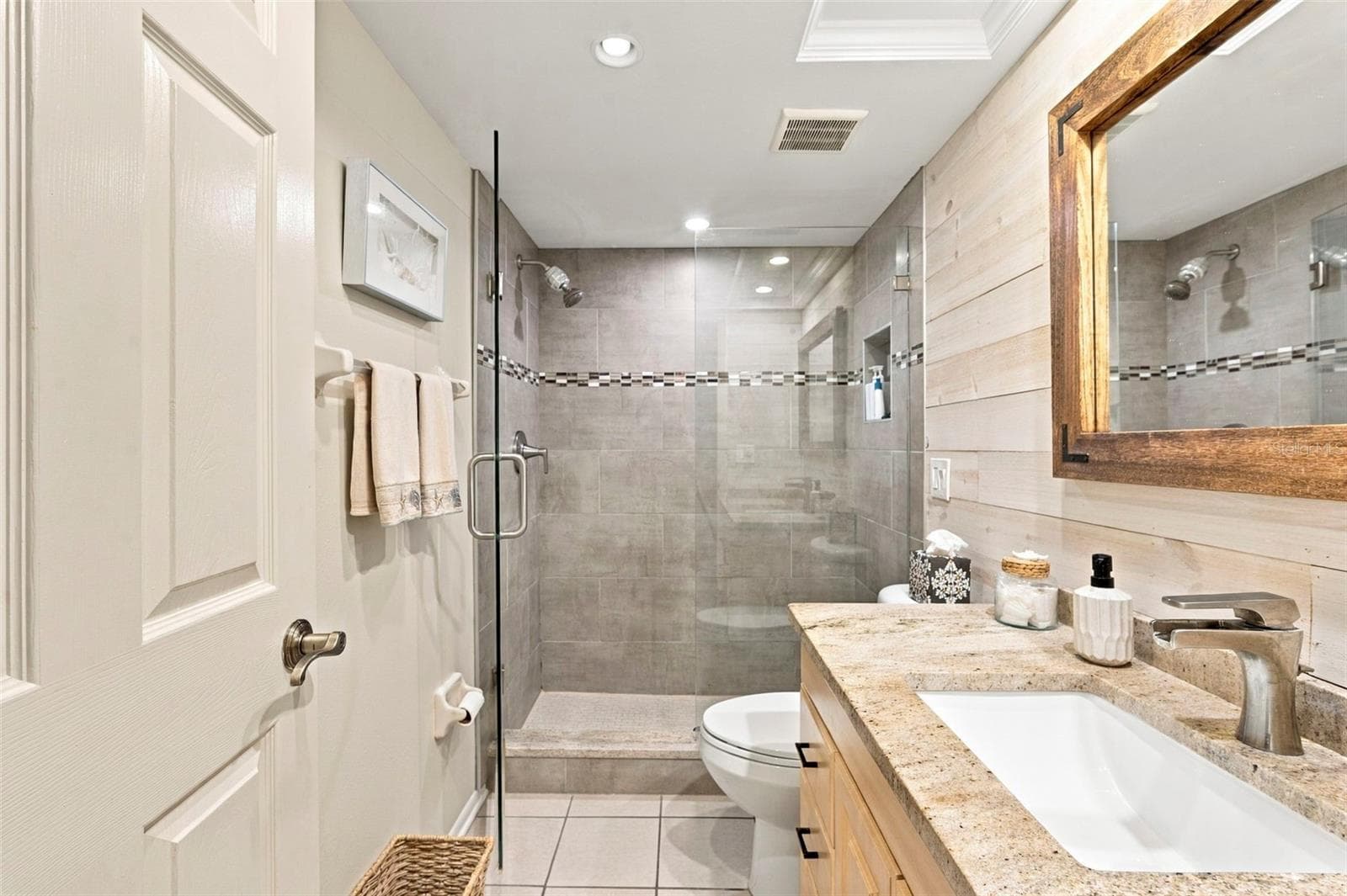 Townhouse at 12148 CAPRI CIR, TREASURE ISLAND, photo 28 of 58
