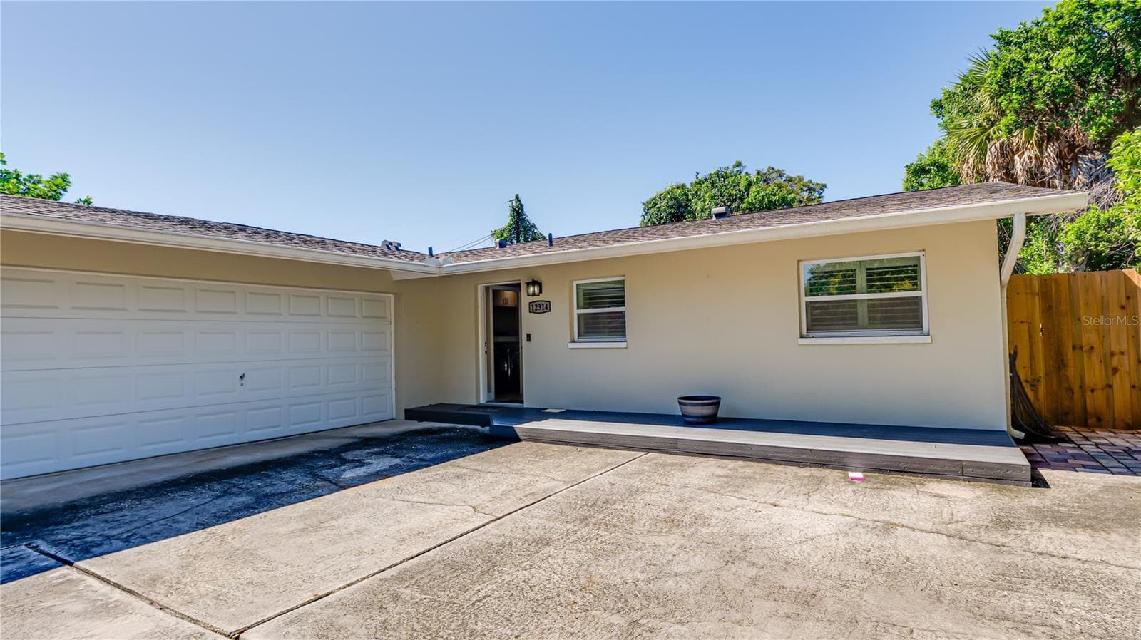Single Family Residence at 12314 114TH ST, SEMINOLE, photo 2 of 59