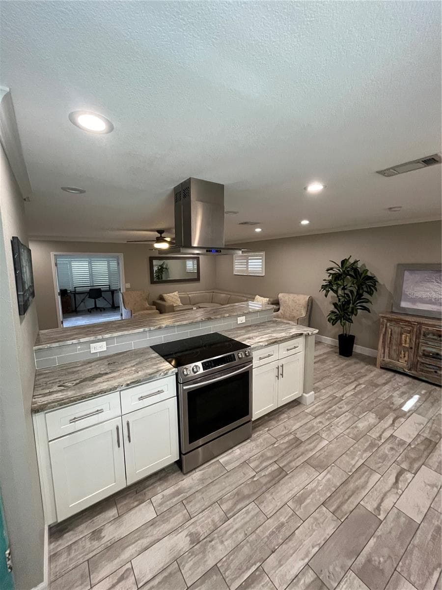 Single Family Residence at 12314 114TH ST, SEMINOLE, photo 12 of 59