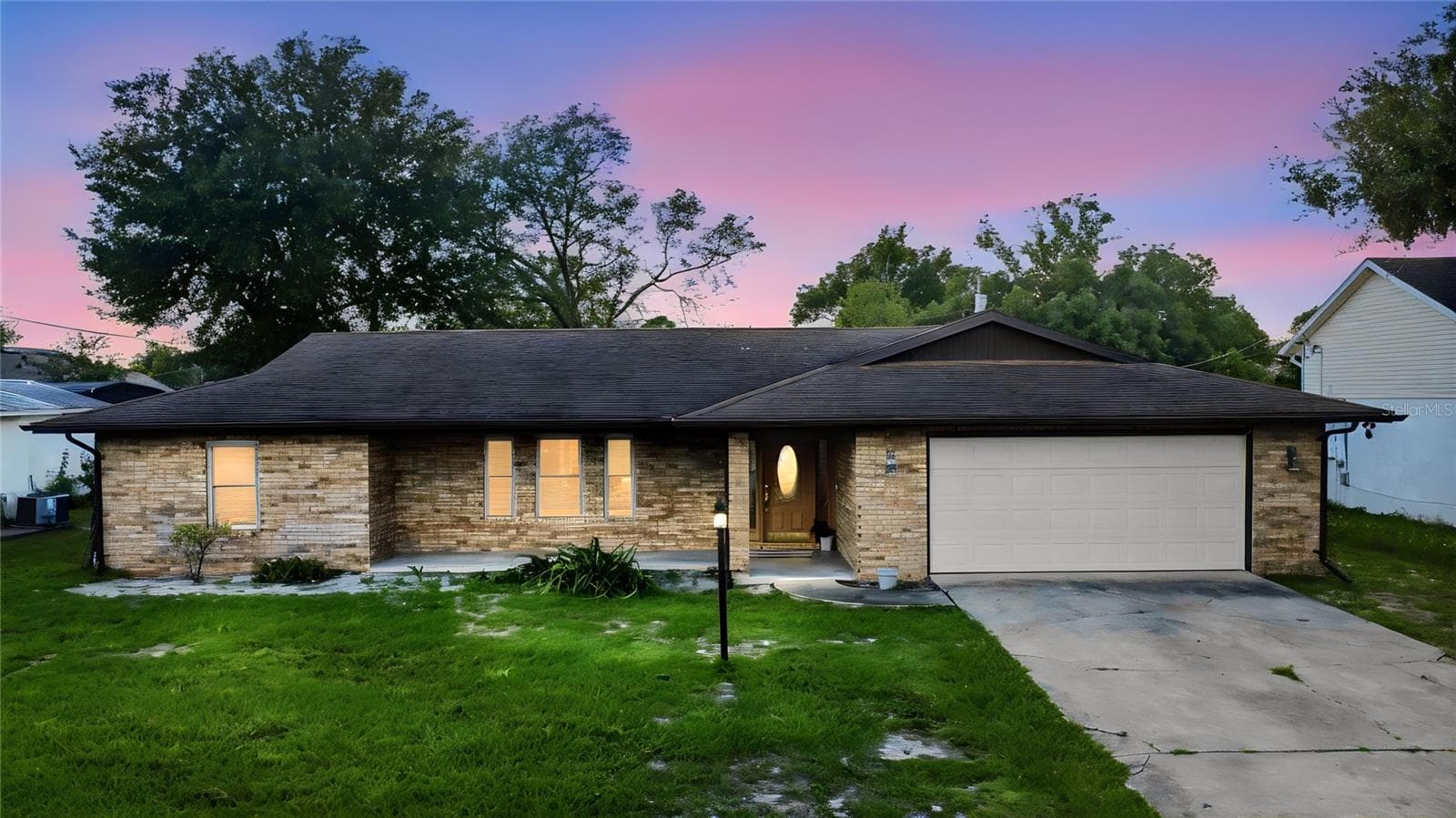 Front of house - 2020 ALDORO TER, DELTONA