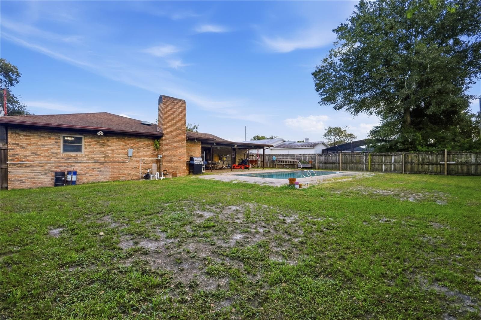 Backyard - 2020 ALDORO TER, DELTONA
