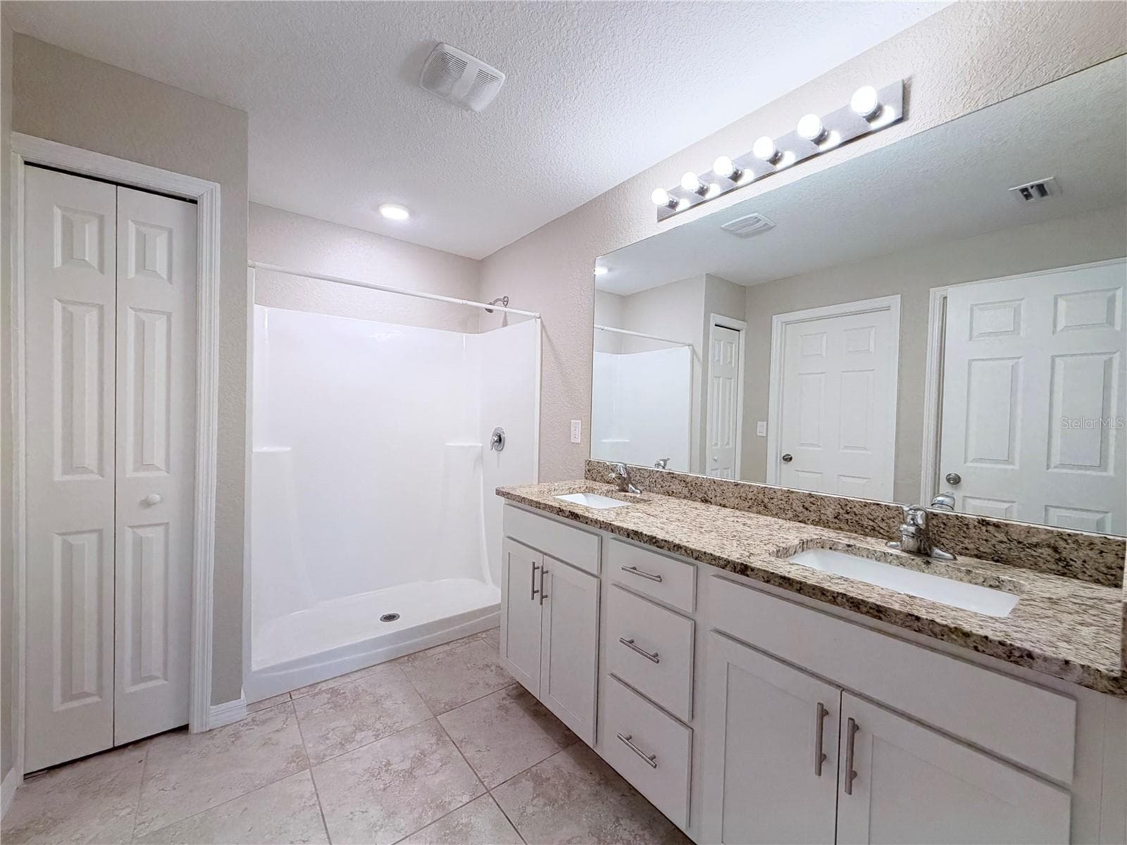 Single Family Residence at 1546 GLENAN RD, NORTH PORT, photo 8 of 17