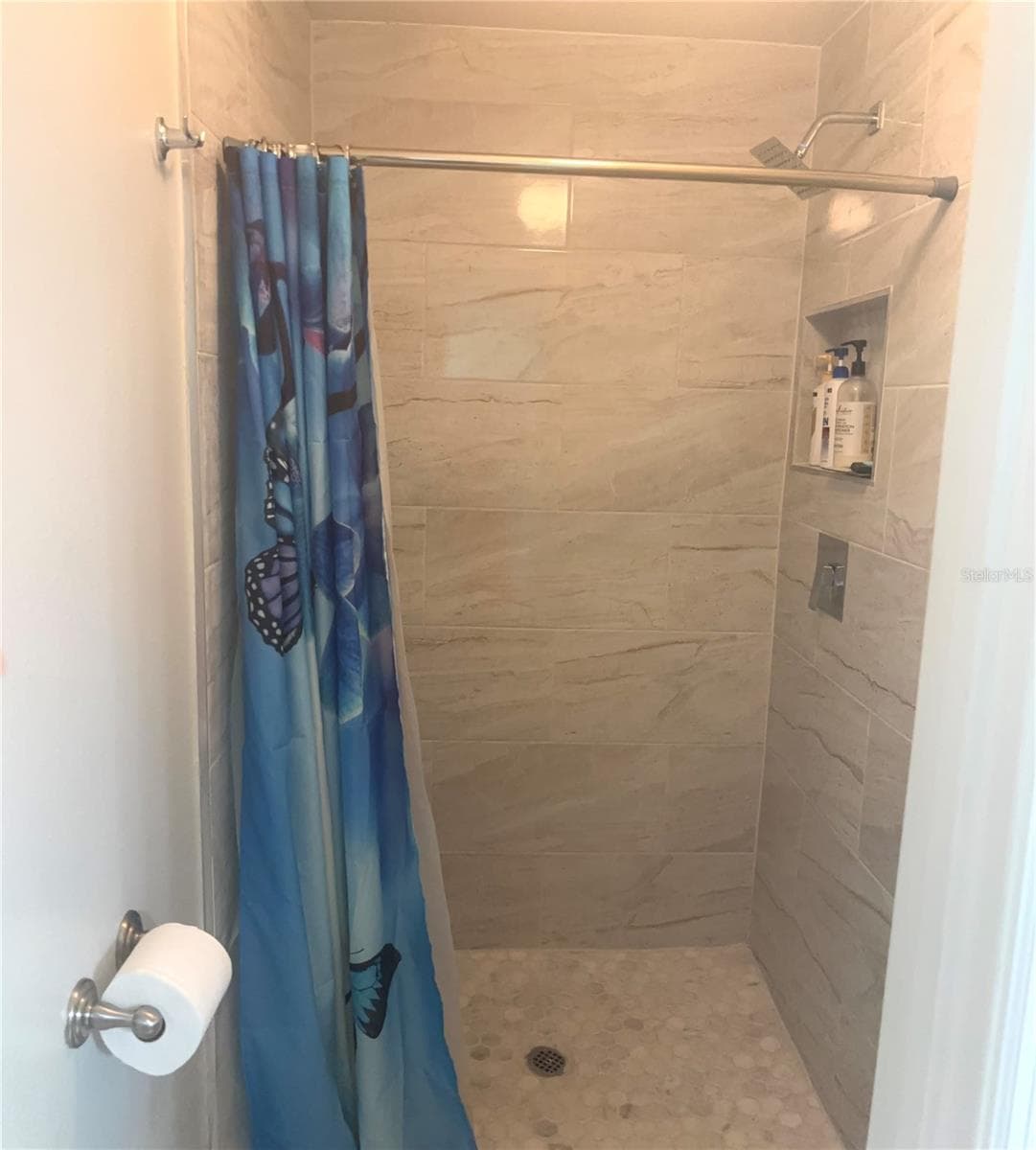 master shower - 304 MARION OAKS TRL, OCALA