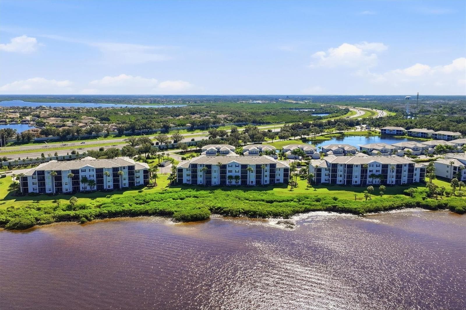 Condominium at 1020 TIDEWATER SHORES LOOP #104, BRADENTON, photo 3 of 52