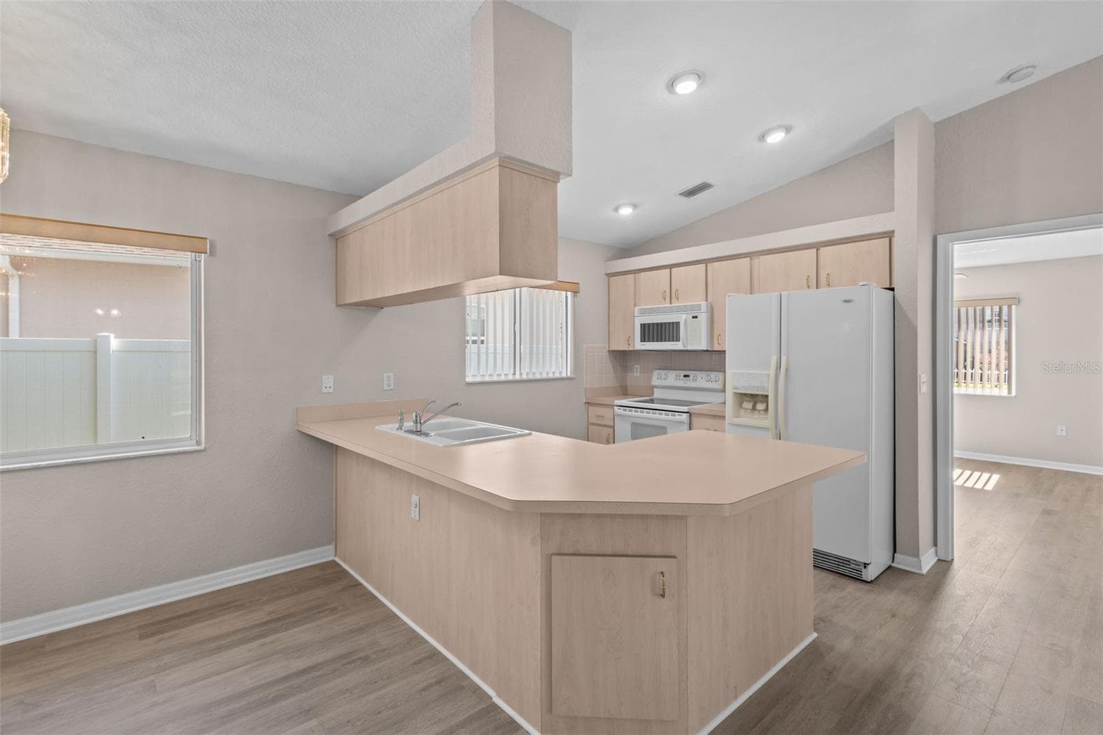 Kitchen - 7399 TANAWANDA TRL, SPRING HILL
