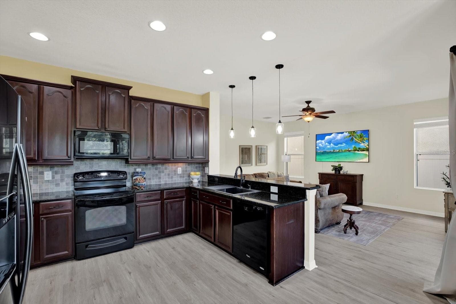 Single Family Residence at 7127 FOREST MERE DR, RIVERVIEW, photo 22 of 77